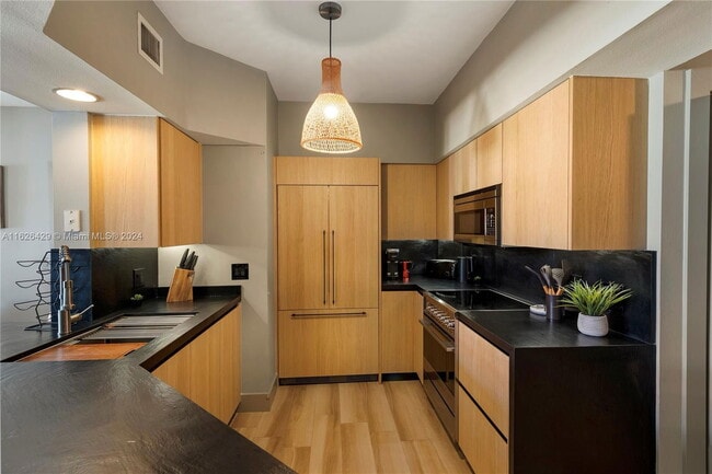 Photo - 3145 NE 184th St Condo Unit 5305