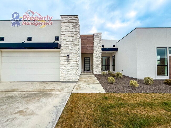 Photo - 3024 E Parulo Dr