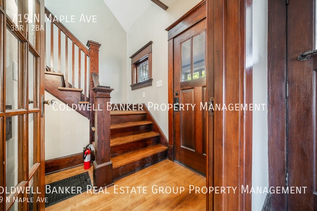 Photo - 719 N Maple Ave