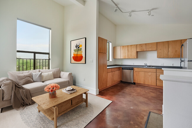 virtually staged - 911 Keith Ln Unit 15