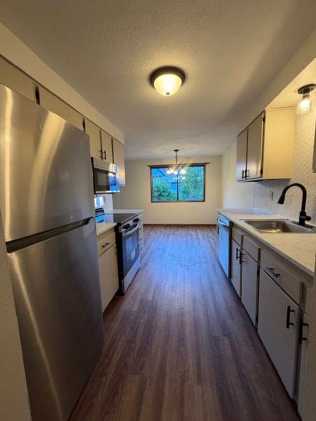 Photo - MIN912 Unit B