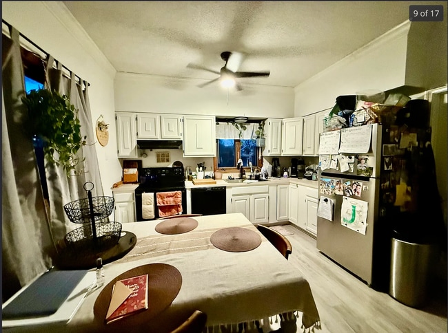 Photo - 141 E High St