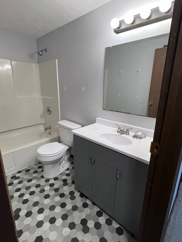 Photo - 211 W Pipestone Ave Unit 7