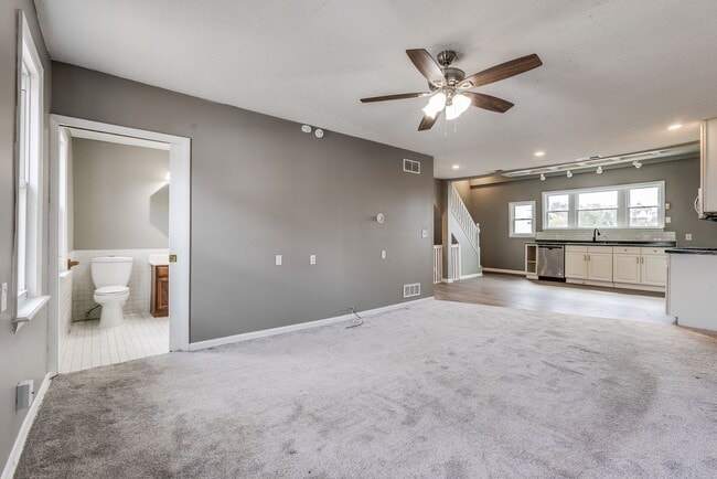 Photo - 708 E Warrington Ave Unidad Apt 1