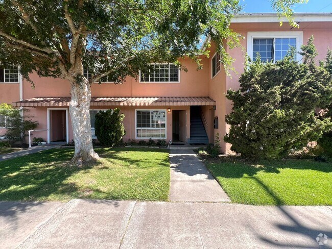 Building Photo - Peacock-12222 Unit 3 Rental