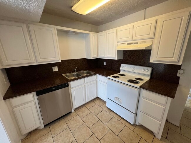 Photo - 4319 53rd St