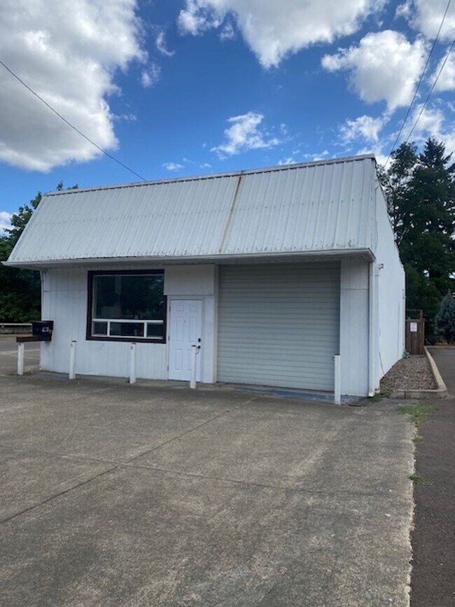 Large Studio Apartment Close to Parks! - Large Studio Apartment Close to Parks!