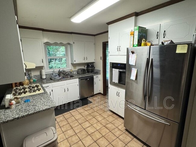 Photo - 502 Rosebud Ln
