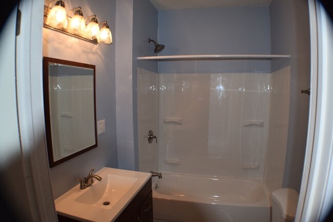 Photo - 123 Reynolds St