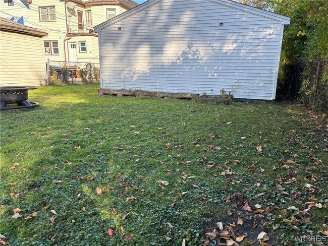 Building Photo - 430 Colvin Ave