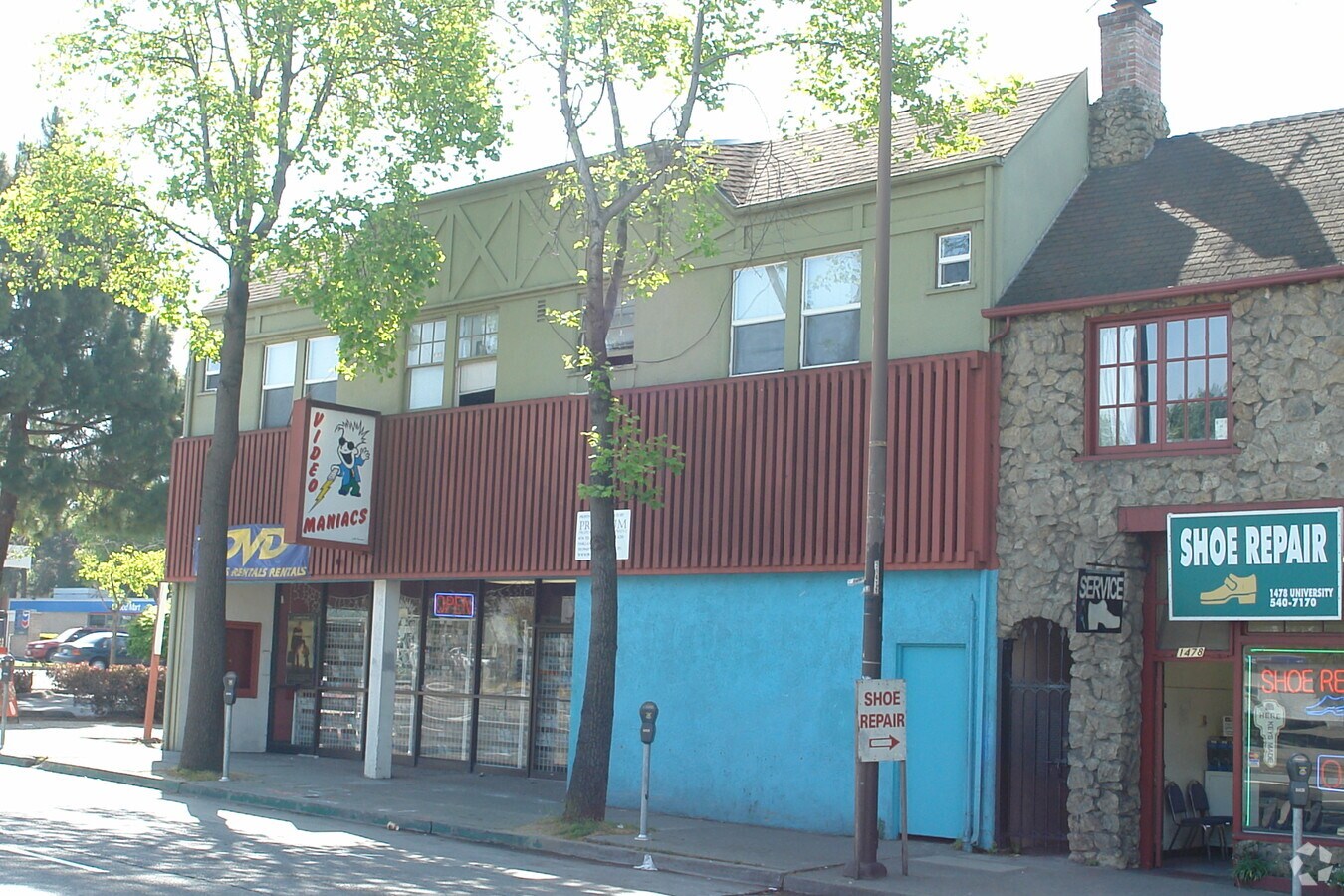 Photo - 1482-1486 University Ave