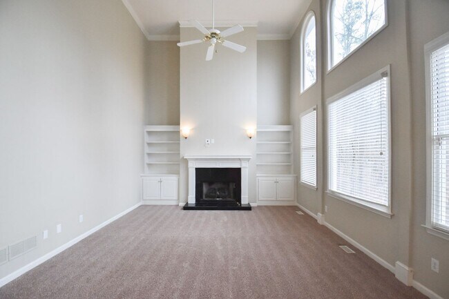 Photo - 124 Transart Pkwy