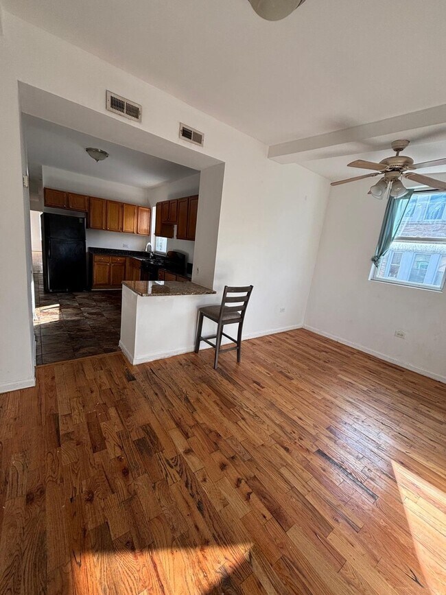 Photo - 3728 W Division St Unidad 2W