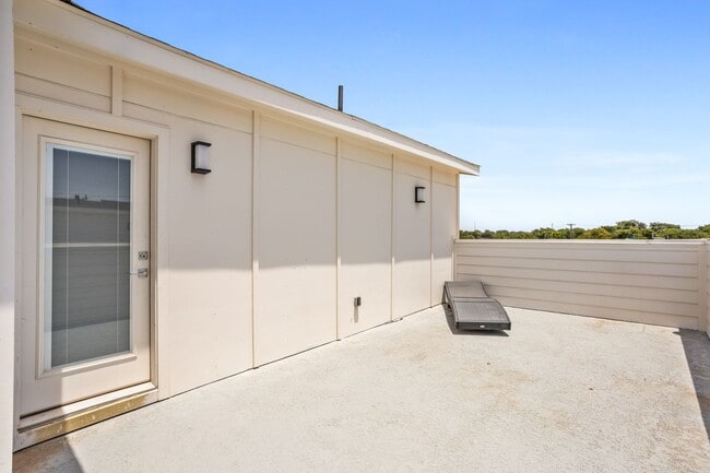 Photo - 2505 Benbrook Blvd Unit 2027,  503