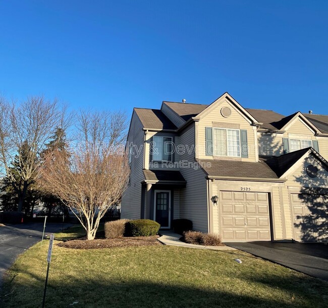 Building Photo - 2525 Arcadia Cir