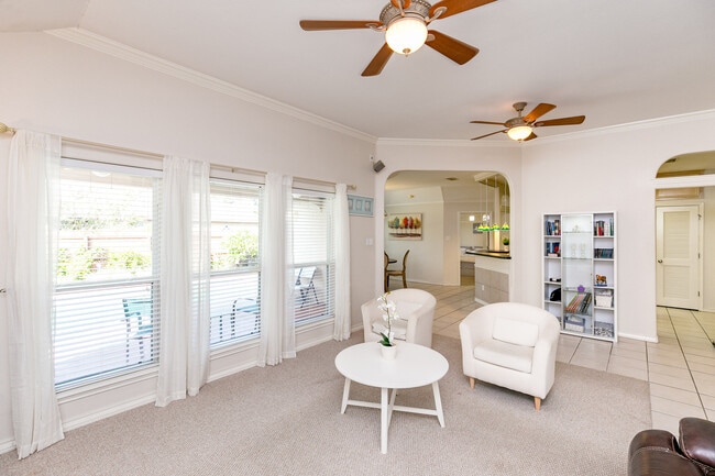 7005 Madiera Dr