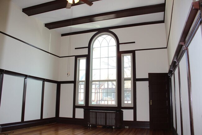 Photo - 68 Pondfield Rd Apartments Unit Right