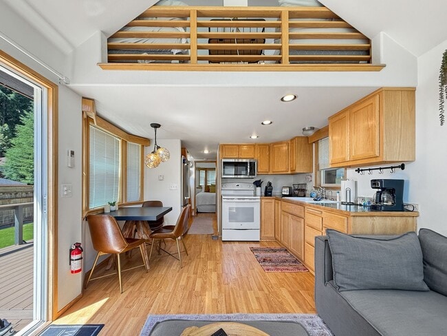 131 Jenell Ln Unit Slice of Heaven