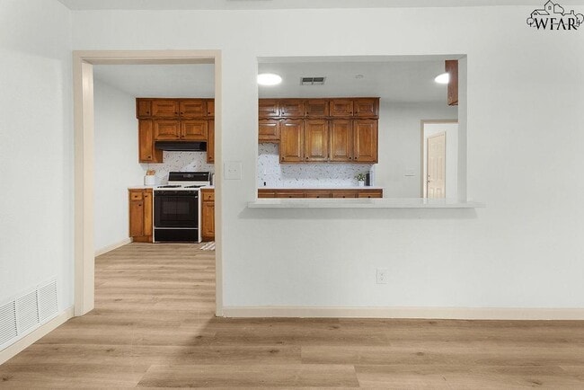 3902 Cynthia Ln