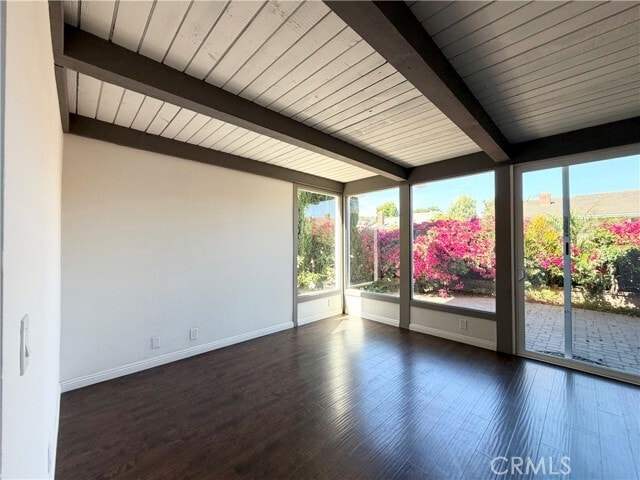 Photo - 4891 Tamarack Way