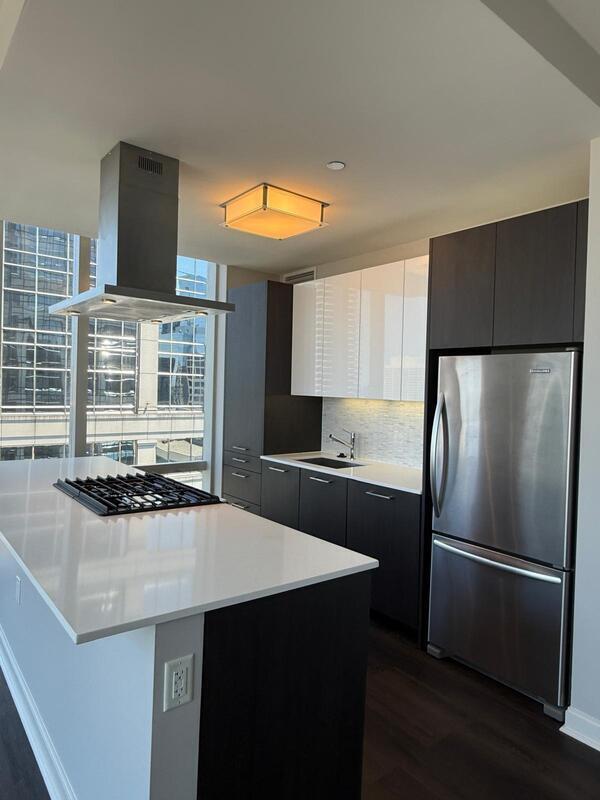 Building Photo - 113 W Wacker Dr