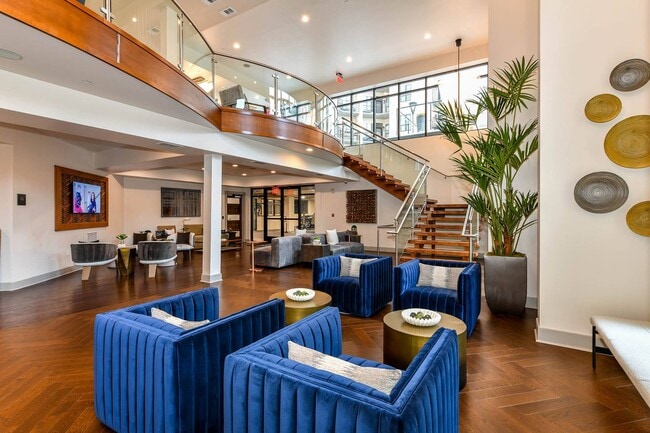 Photo - 92 West Paces