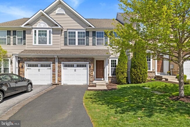 Photo - 261 Tall Trees Cir Townhome