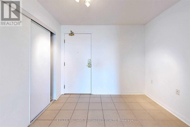 Photo - 650 Lawrence Ave W Unit 915