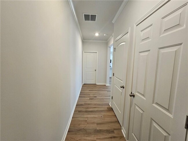 Photo - 27 Berryville Dr