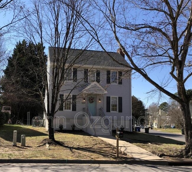 Photo - 2809 Broadlands Dr House