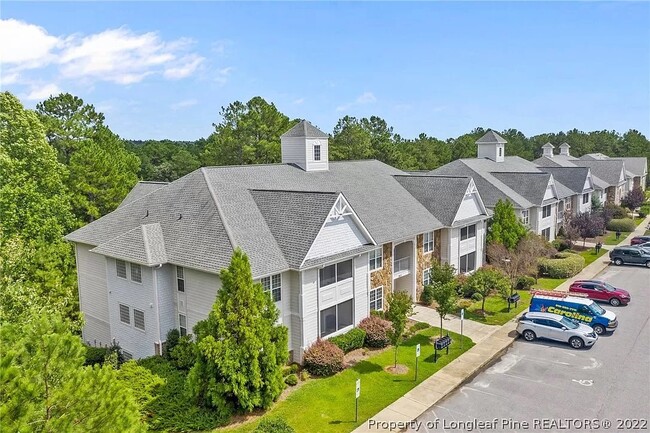 Building Photo - 330 Gallery Dr