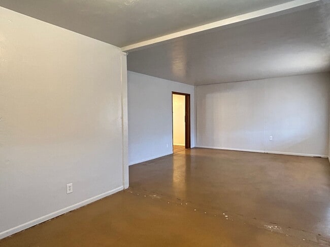 Photo - Tempe Duplex 3 Bed - 1.75 Bath