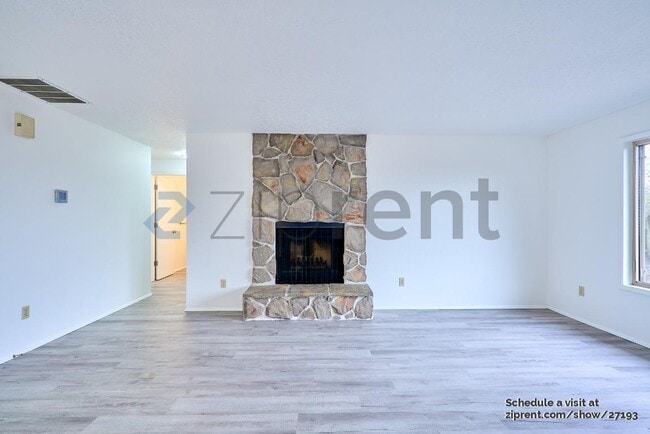 Photo - 4547 NW Tumalo Ct