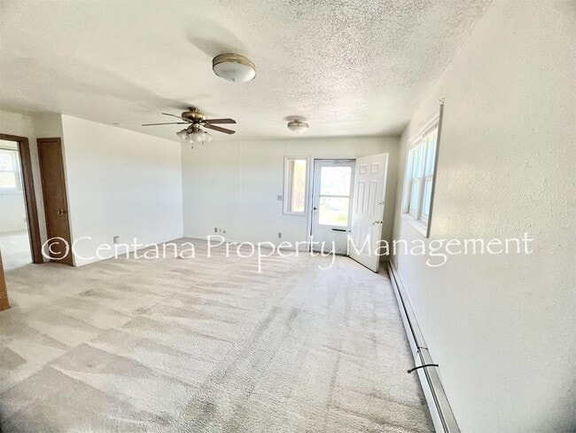 Photo - Cute 2 bedroom 1 bath Uptown!