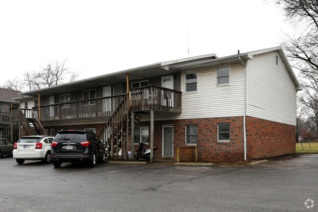 Photo - Elmwood Apartments