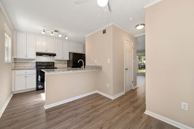 Photo - Charming End Unit Townhome near Downtown D...