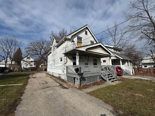 Photo - 4350 W 28th St Unidad 4350 W 28th St (Down)