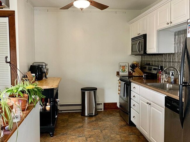 Photo - 179 Caroline Street Unit Apt. C