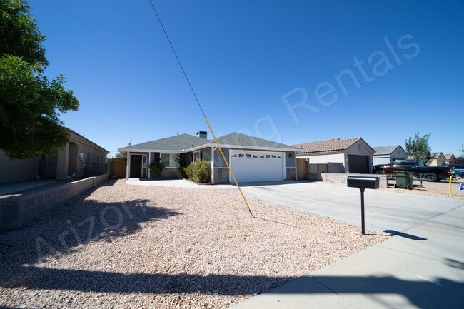 Photo - MODERN COMFORT IN PRIME LOCATION