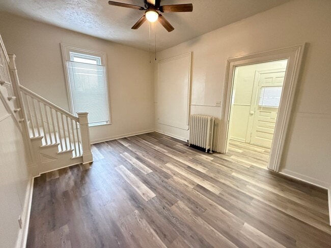 Photo - 334 W Wesley St Unit #1