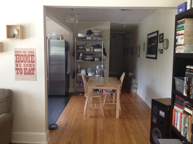 Photo - 2171 College St Unidad 2171