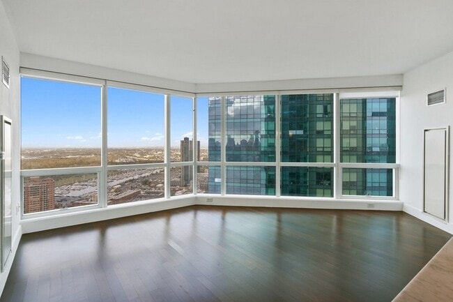 Photo - 77 Hudson St