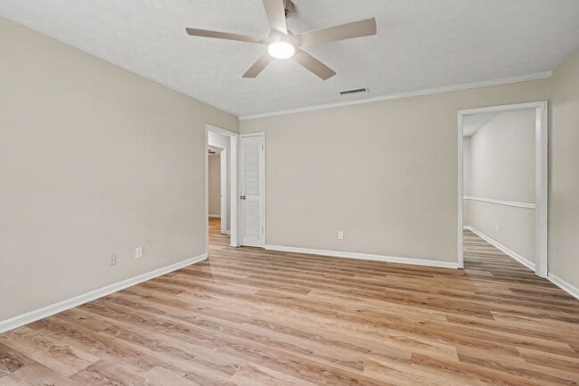 Photo - 886 Martin Heights Dr NW
