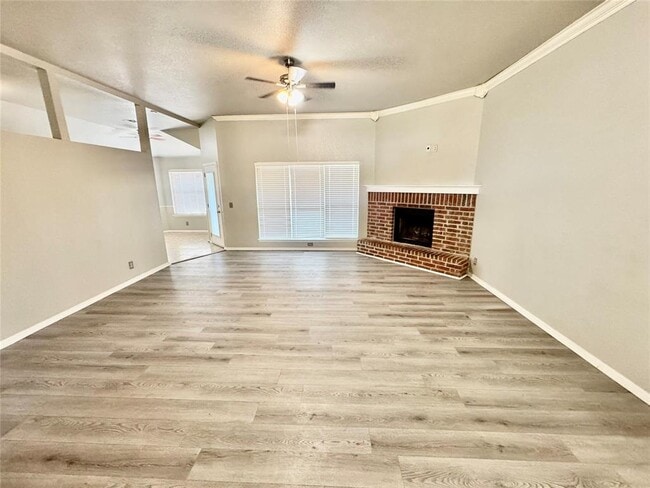 Photo - 11425 Wallace Ave