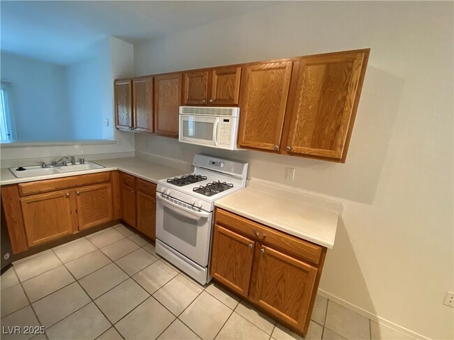 Photo - 2152 Jade Creek St