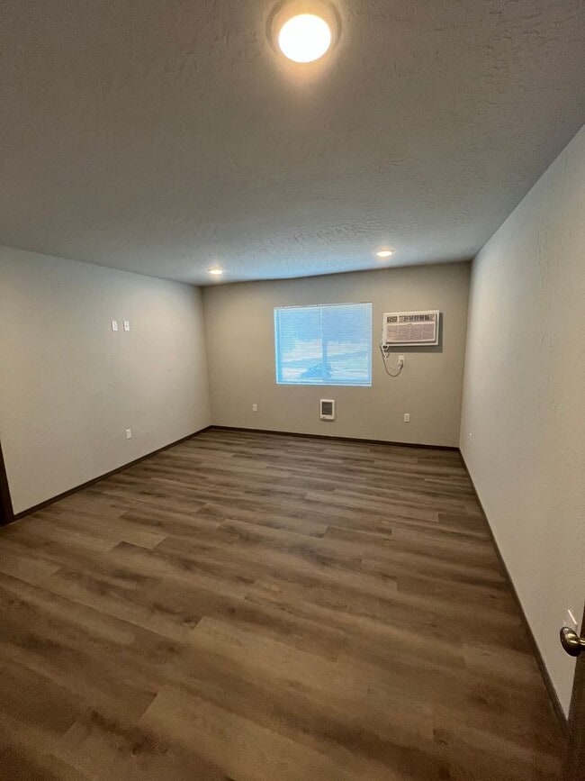 Building Photo - 1312-1314 E Farwell Unit 1314 E Farwell