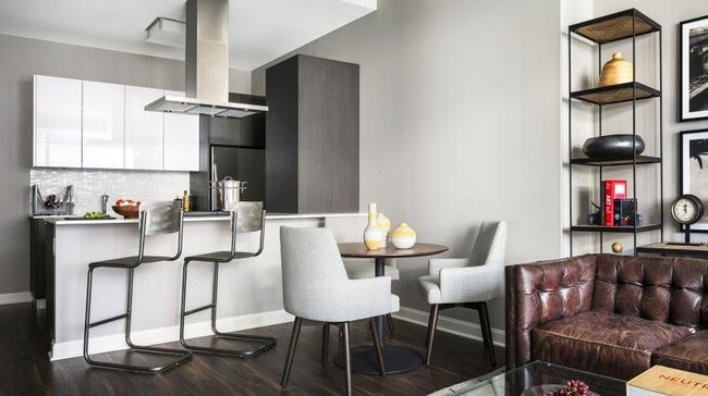 Photo - 221 N Clark St Unit 1715