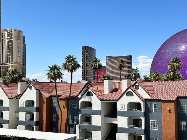 Building Photo - 210 E Flamingo Rd Unit 322