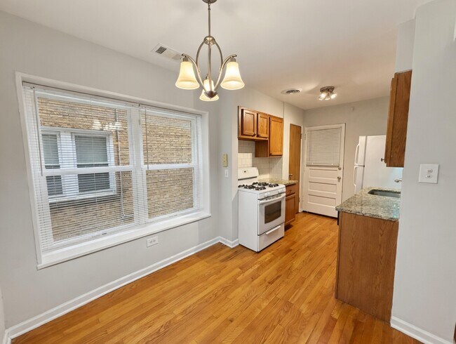 Photo - 6535 N Mozart St Unit 1F