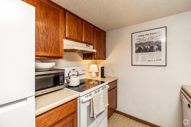 Interior Photo - Newton Pointe Apartments